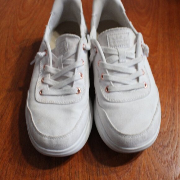 Skechers Bobs White Slip-ins - Picture 1 of 3